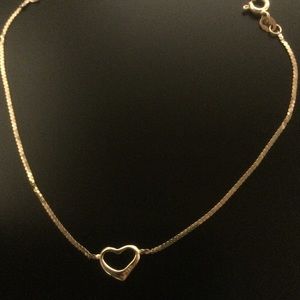 Dainty 14kt gold heart bracelet